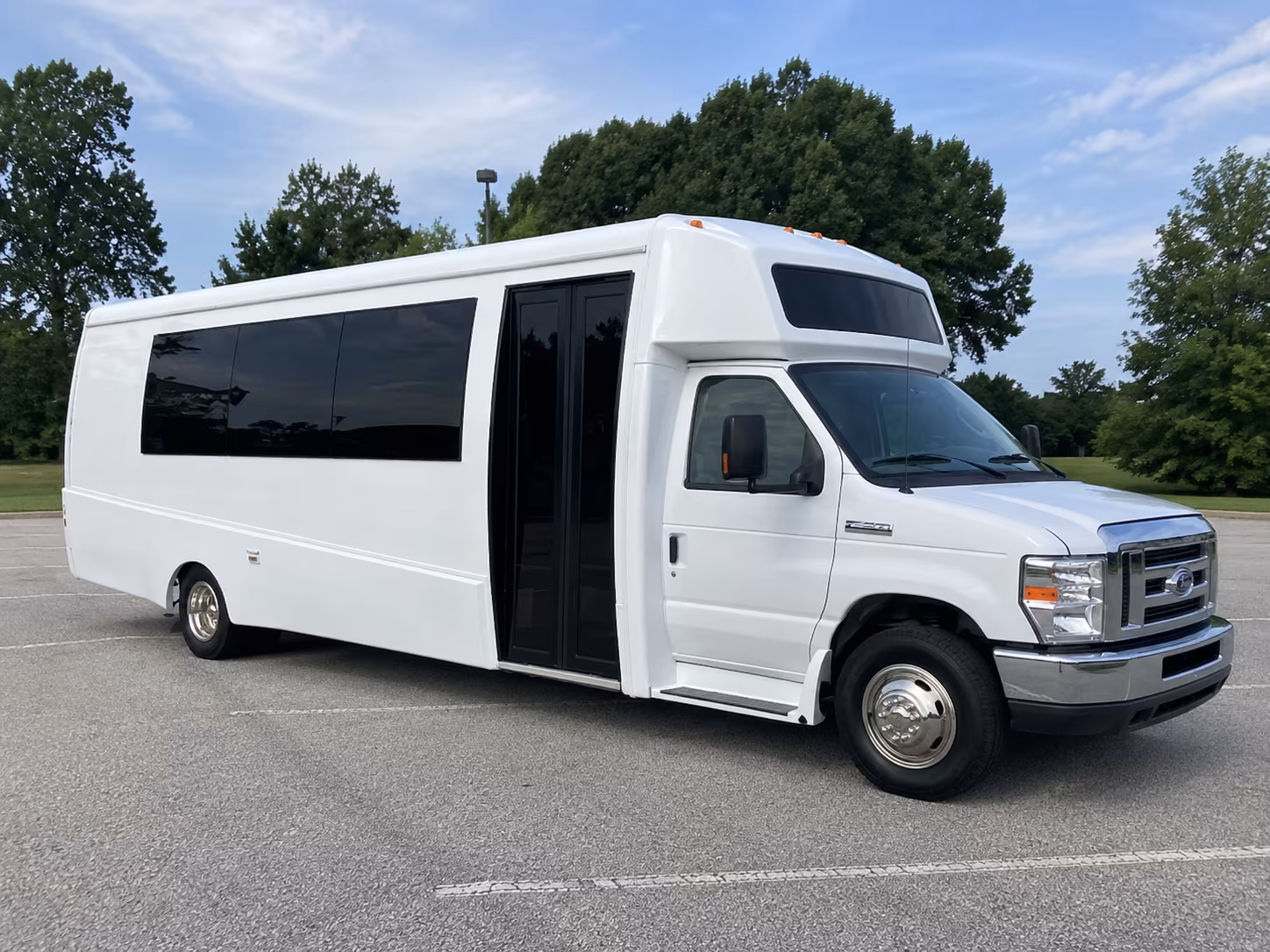 lees summit 18 passenger party bus