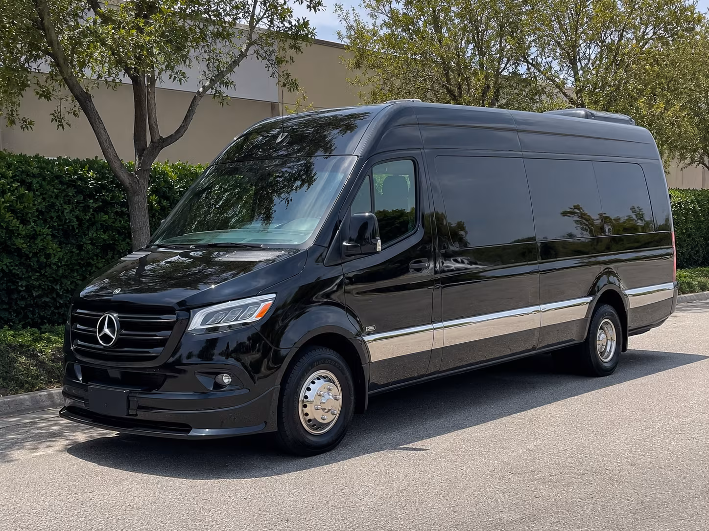 lees summit airport transportation onboard seating
